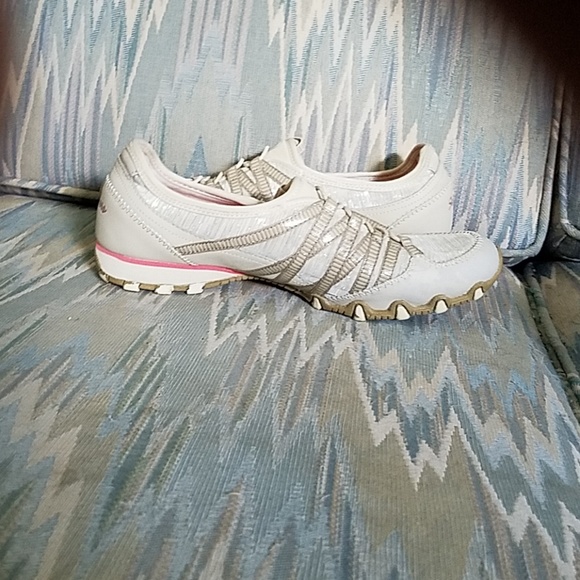 Sneakers - Picture 3 of 3